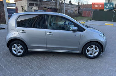 Хэтчбек Volkswagen e-Up 2015 в 