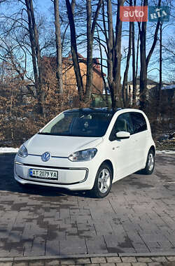 Хетчбек Volkswagen e-Up 2014 в Долині