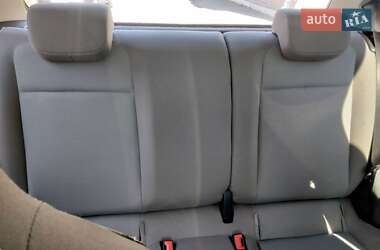 Хэтчбек Volkswagen e-Up 2014 в 