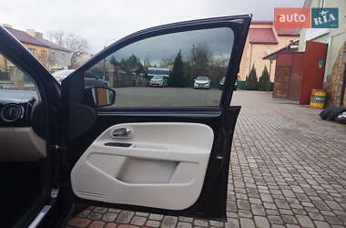 Хетчбек Volkswagen e-Up 2014 в 