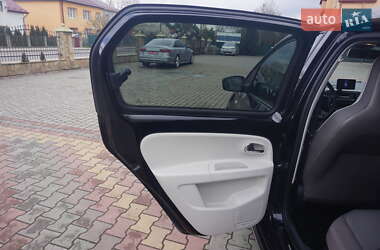 Хетчбек Volkswagen e-Up 2014 в 