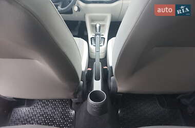 Хетчбек Volkswagen e-Up 2014 в 