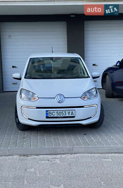 Хэтчбек Volkswagen e-Up 2013 в 