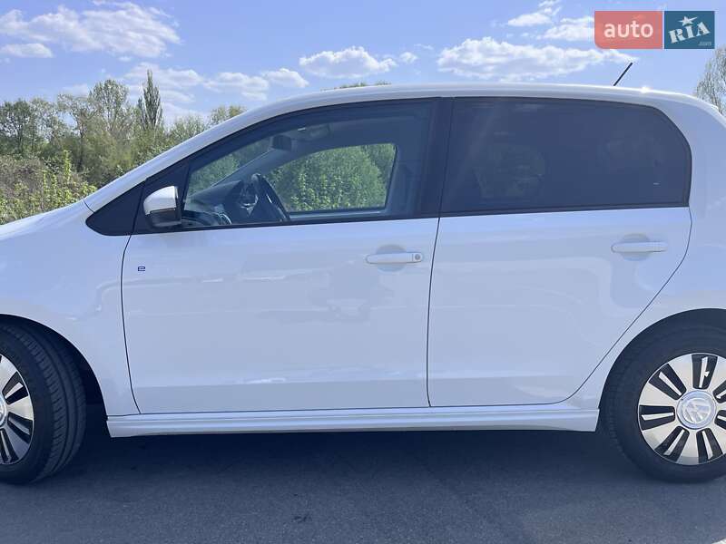 Хетчбек Volkswagen e-Up 2018 в Ірпені