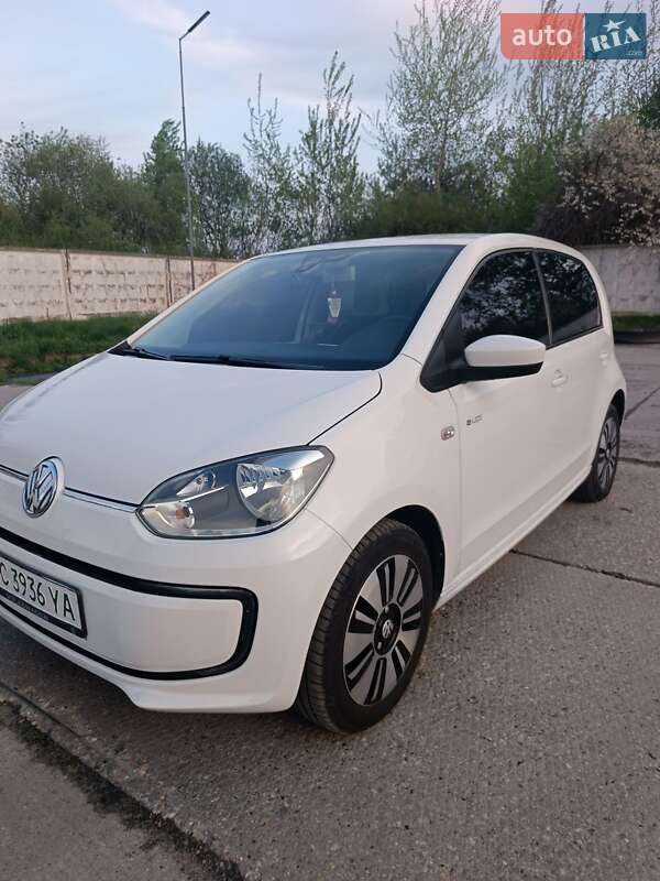 Хэтчбек Volkswagen e-Up 2015 в Дереваче