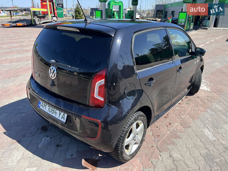 Хетчбек Volkswagen e-Up 2014 в Києві