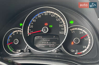 Хэтчбек Volkswagen e-Up 2014 в 