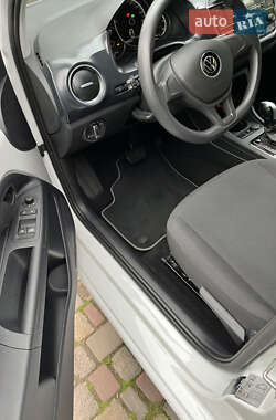 Хетчбек Volkswagen e-Up 2023 в 