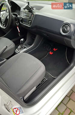 Хетчбек Volkswagen e-Up 2023 в 