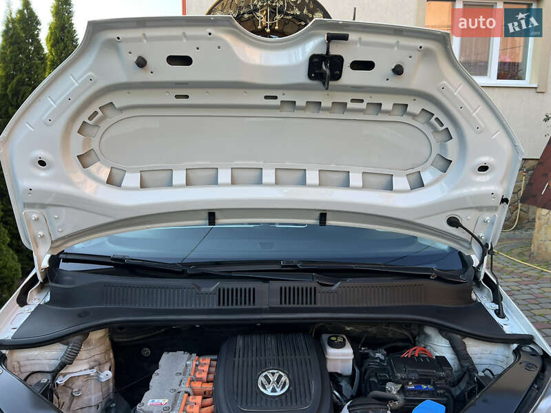 Хэтчбек Volkswagen e-Up 2014 в Львове