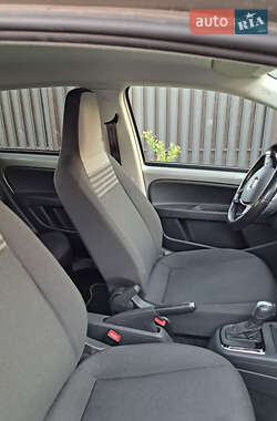 Хэтчбек Volkswagen e-Up 2020 в 