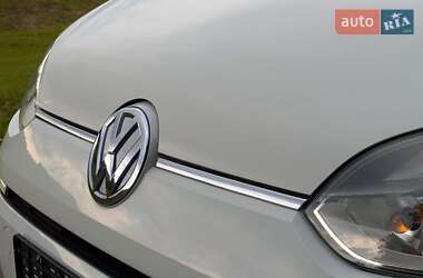 Хетчбек Volkswagen e-Up 2013 в 