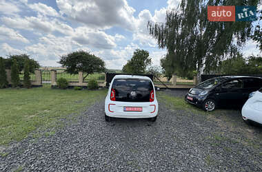 Хэтчбек Volkswagen e-Up 2014 в 