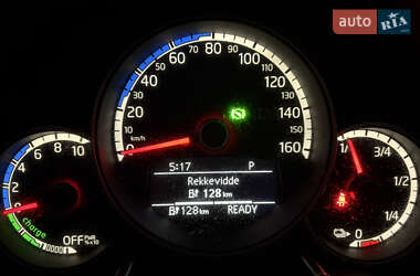 Хэтчбек Volkswagen e-Up 2014 в 