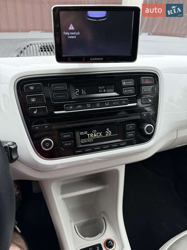 Хэтчбек Volkswagen e-Up 2014 в Львове