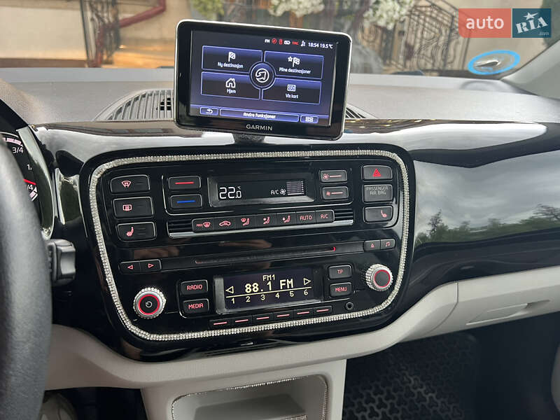 Хетчбек Volkswagen e-Up 2015 в Тернополі