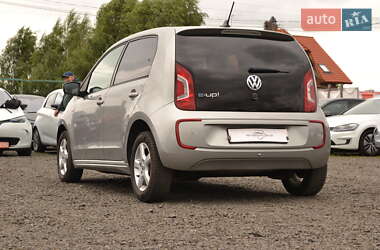 Хэтчбек Volkswagen e-Up 2016 в 