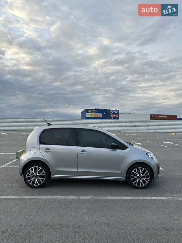 Хэтчбек Volkswagen e-Up 2020 в Львове