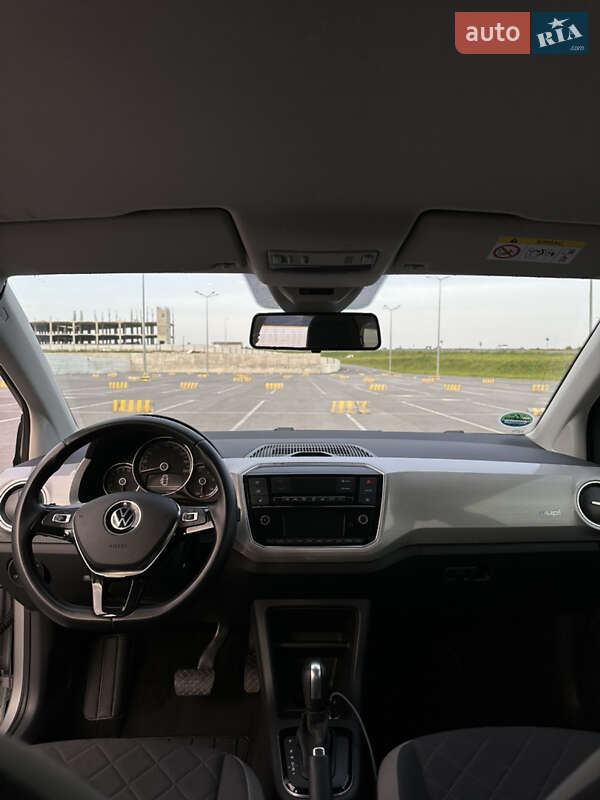 Хэтчбек Volkswagen e-Up 2020 в Львове
