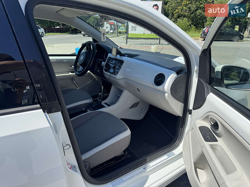 Хетчбек Volkswagen e-Up 2013 в Кам'янець-Подільському