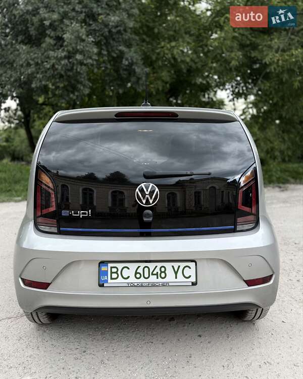 Хетчбек Volkswagen e-Up 2022 в Львові