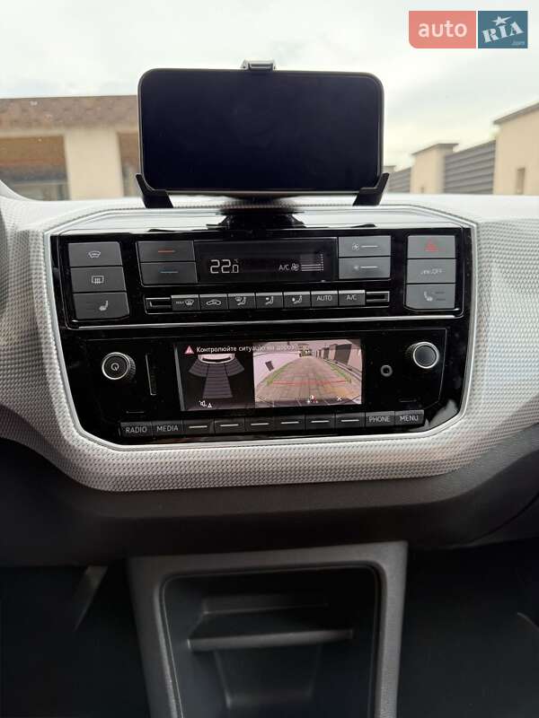 Хетчбек Volkswagen e-Up 2022 в Львові