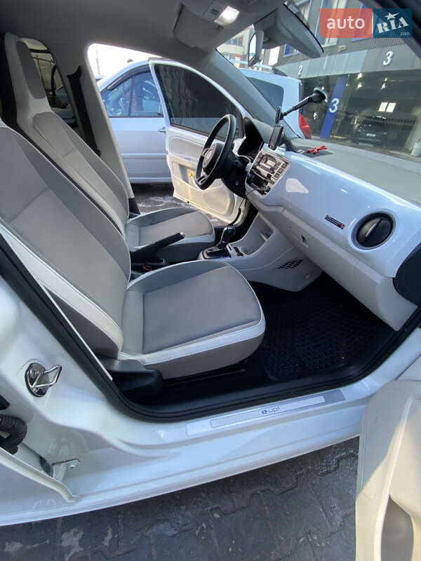 Хэтчбек Volkswagen e-Up 2014 в Тернополе