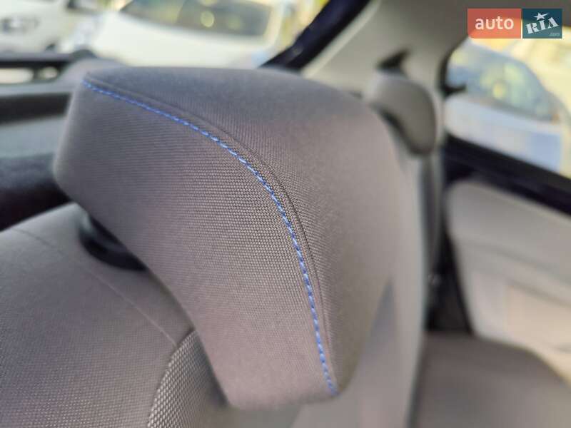 Хетчбек Volkswagen e-Up 2015 в Києві