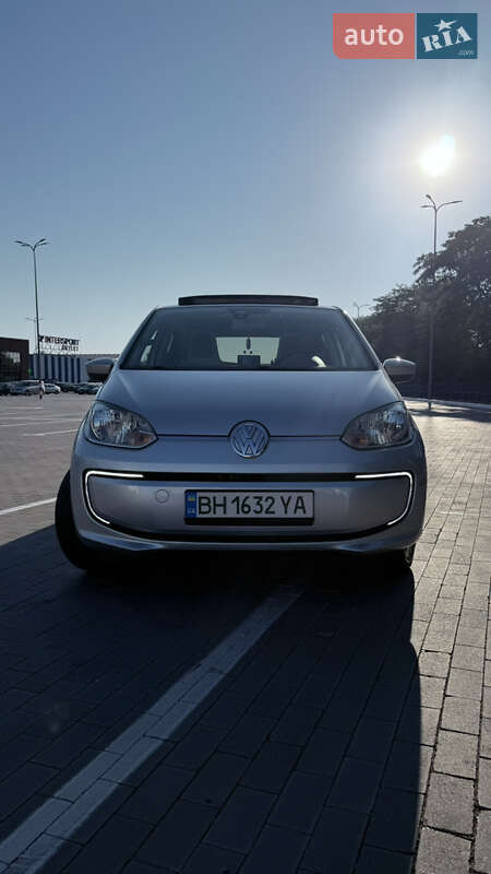 Хэтчбек Volkswagen e-Up 2015 в Одессе