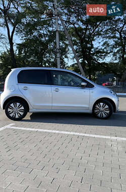 Хэтчбек Volkswagen e-Up 2015 в Вараше