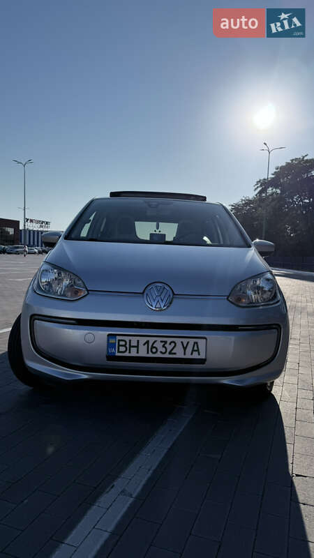 Хэтчбек Volkswagen e-Up 2015 в Одессе