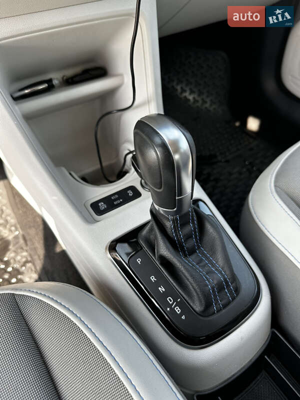 Хэтчбек Volkswagen e-Up 2014 в Хмельницком фото 9 Хэтчбек Volkswagen e-Up 2014 в Хмельницком