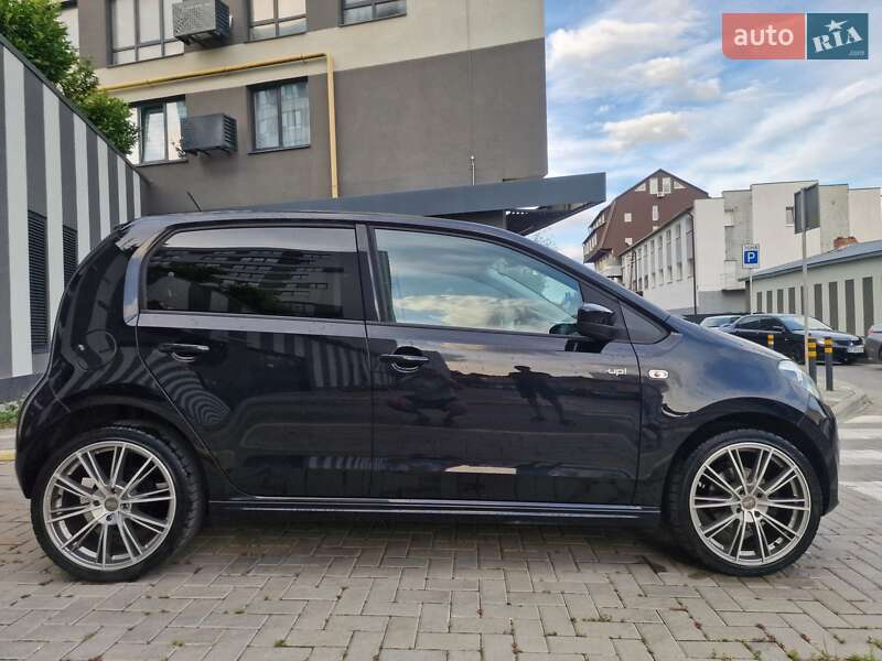 Хэтчбек Volkswagen e-Up 2014 в Львове