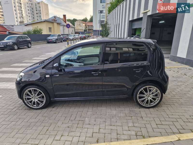 Хэтчбек Volkswagen e-Up 2014 в Львове