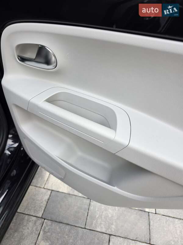 Хэтчбек Volkswagen e-Up 2015 в Ровно фото 13 Хэтчбек Volkswagen e-Up 2015 в Ровно