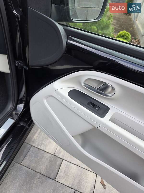 Хэтчбек Volkswagen e-Up 2015 в Ровно фото 23 Хэтчбек Volkswagen e-Up 2015 в Ровно