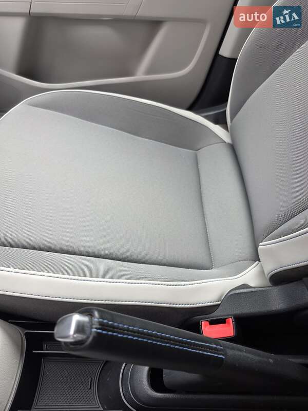 Хэтчбек Volkswagen e-Up 2015 в Ровно фото 48 Хэтчбек Volkswagen e-Up 2015 в Ровно