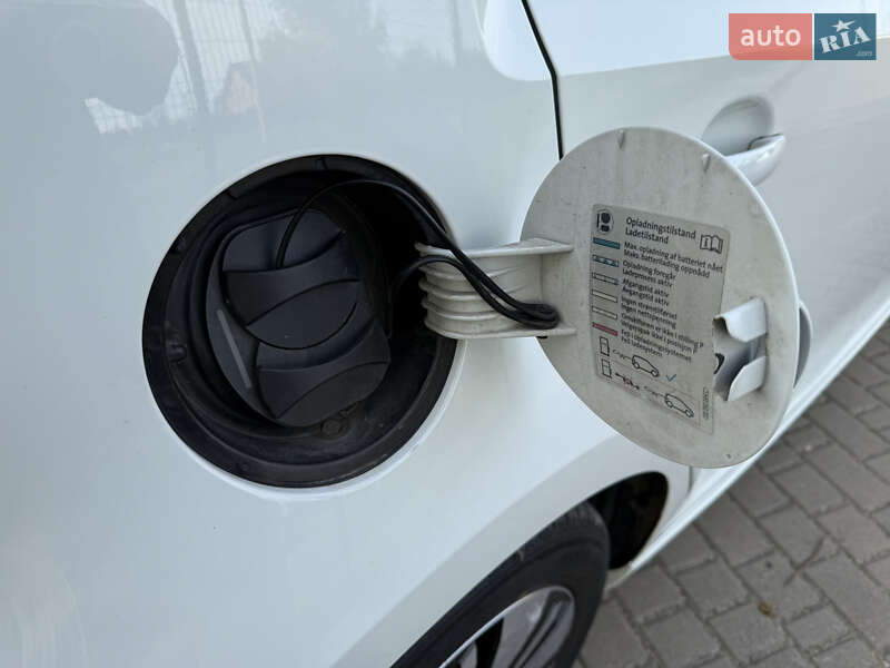 Хетчбек Volkswagen e-Up 2014 в Львові фото 10 Хетчбек Volkswagen e-Up 2014 в Львові