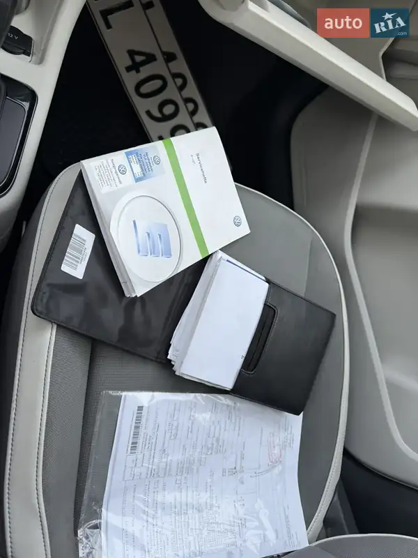 Хетчбек Volkswagen e-Up 2014 в Львові документ 2 фото Хетчбек Volkswagen e-Up 2014 в Львові документ