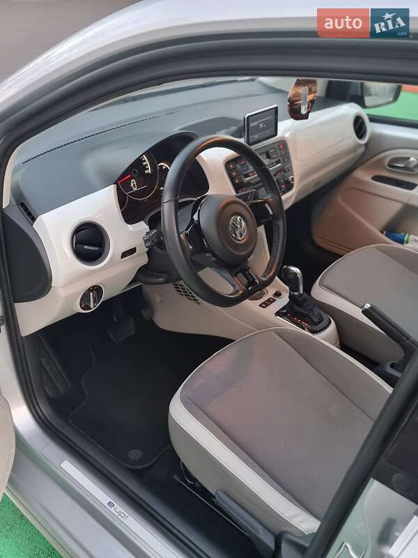 Хетчбек Volkswagen e-Up 2013 в Житомирі