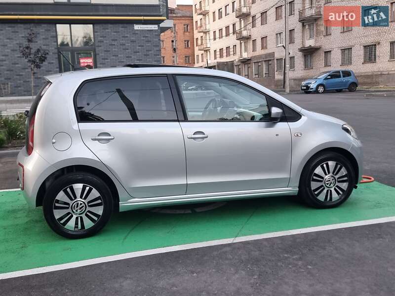 Хетчбек Volkswagen e-Up 2013 в Житомирі