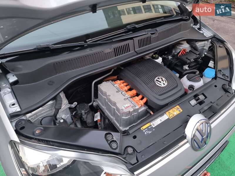 Хетчбек Volkswagen e-Up 2013 в Житомирі