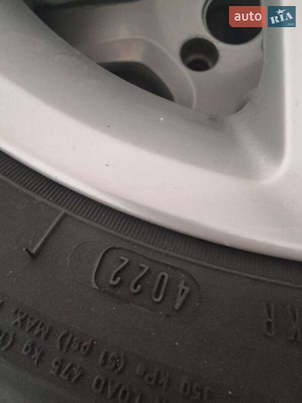 Хетчбек Volkswagen e-Up 2013 в Житомирі