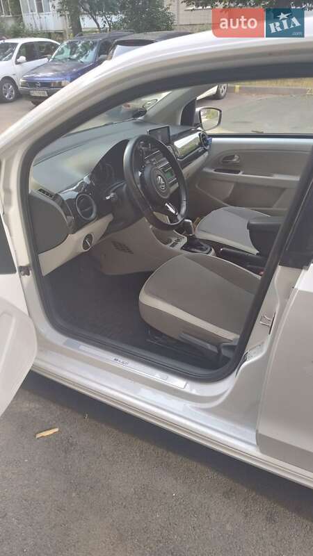 Хетчбек Volkswagen e-Up 2014 в Луцьку