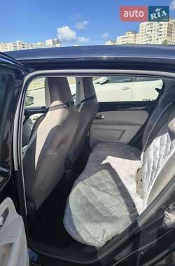 Хетчбек Volkswagen e-Up 2014 в Києві
