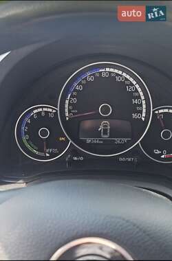 Хэтчбек Volkswagen e-Up 2020 в 