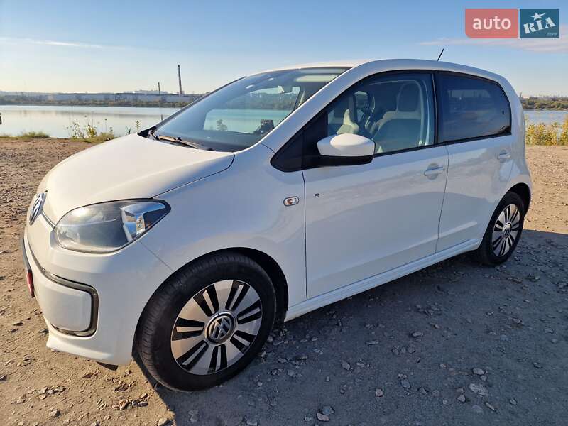 Хэтчбек Volkswagen e-Up 2015 в Днепре