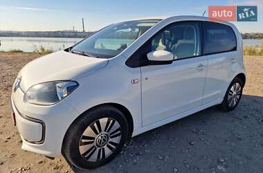 Хетчбек Volkswagen e-Up 2015 в  фото 5 Хетчбек Volkswagen e-Up 2015 в
