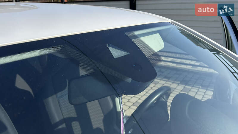 Хэтчбек Volkswagen e-Up 2021 в Мукачево фото 64 Хэтчбек Volkswagen e-Up 2021 в Мукачево