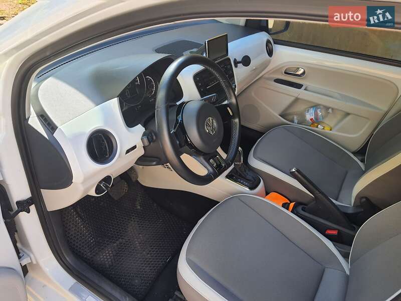 Хетчбек Volkswagen e-Up 2013 в Кривому Розі
